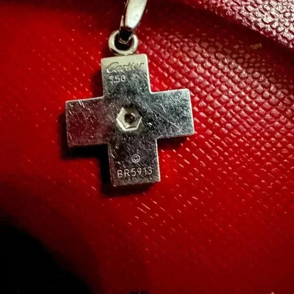 RARE CARTIER 18k WHITE GOLD BUCKLE ON CARTIER LEATHER CHARM BRACELET. 3 CHARMS - Picture 7 of 11